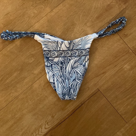 SEXY MAPALE BIKINI - Picture 3 of 6